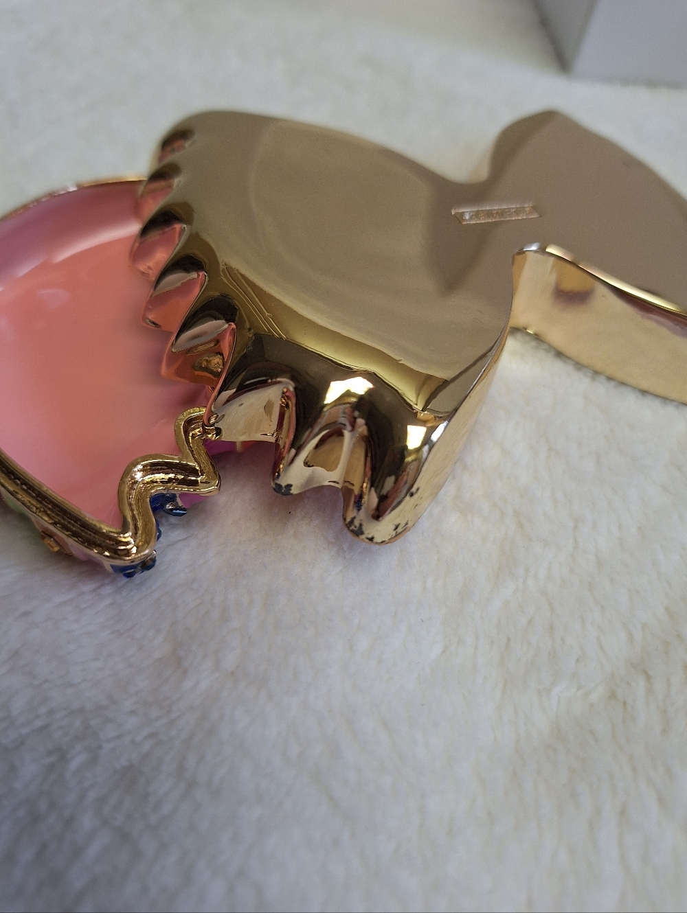 BaubleBar Farfalle Bow Tie Pasta Trinket Box Rainbow Rhinestone Catchall + Box - Picture 7 of 16